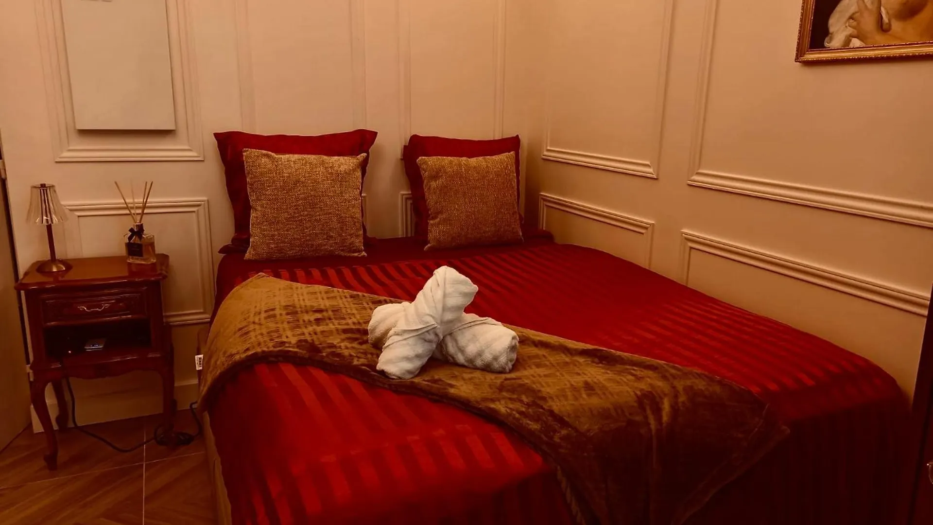 Apartment Elegant Avec Baignoire Paris